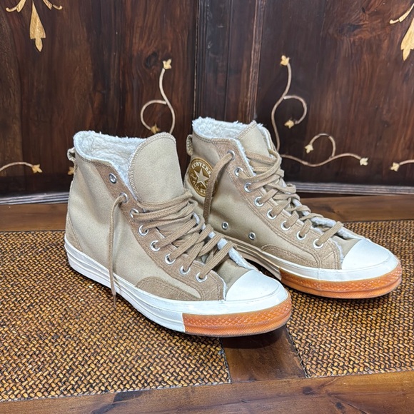 Converse Tan High-Top Sneakers Classic Design M7.5 W9.5 - Picture 1 of 6